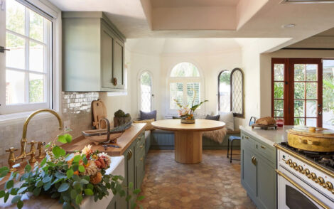 Sophisticated Modern Terracotta Kitchen Designs
